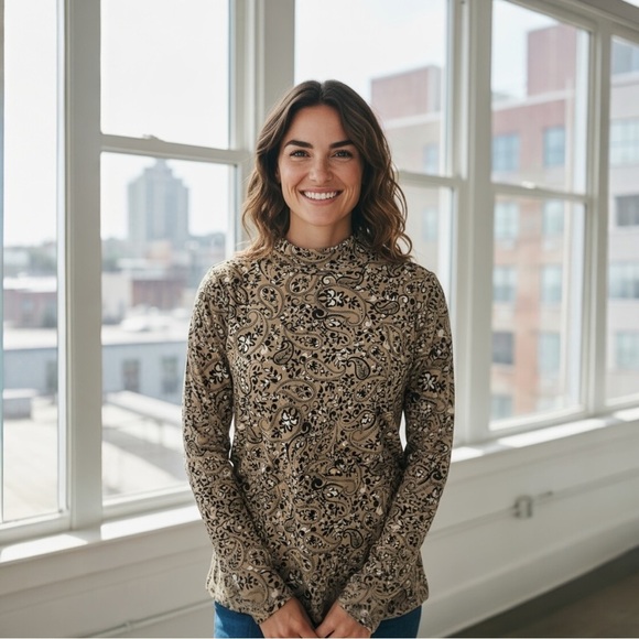 Kim Rogers Tops - Kim Rogers Brown Paisley Long Sleeve Top